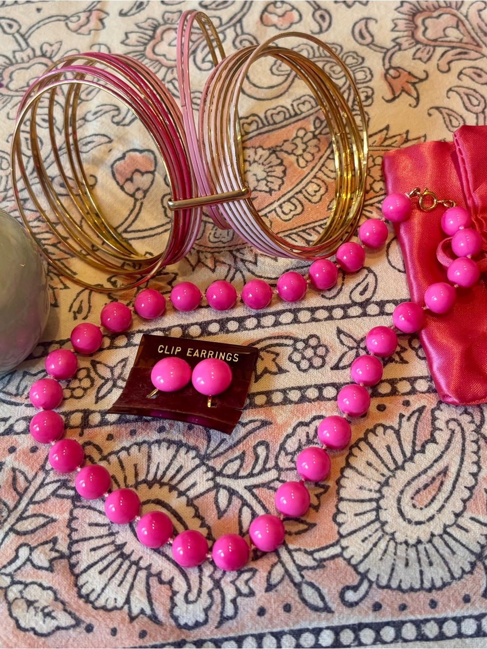 Pink BeadNecklace & Earrings: ex.,Pink Party, Barbie, Breast Cancer Awareness